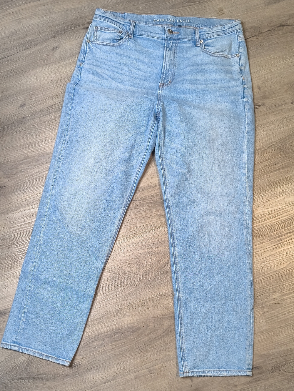 S1187 Super High Rise Straight w/30.5" Inseam American Eagle Women's Size 14